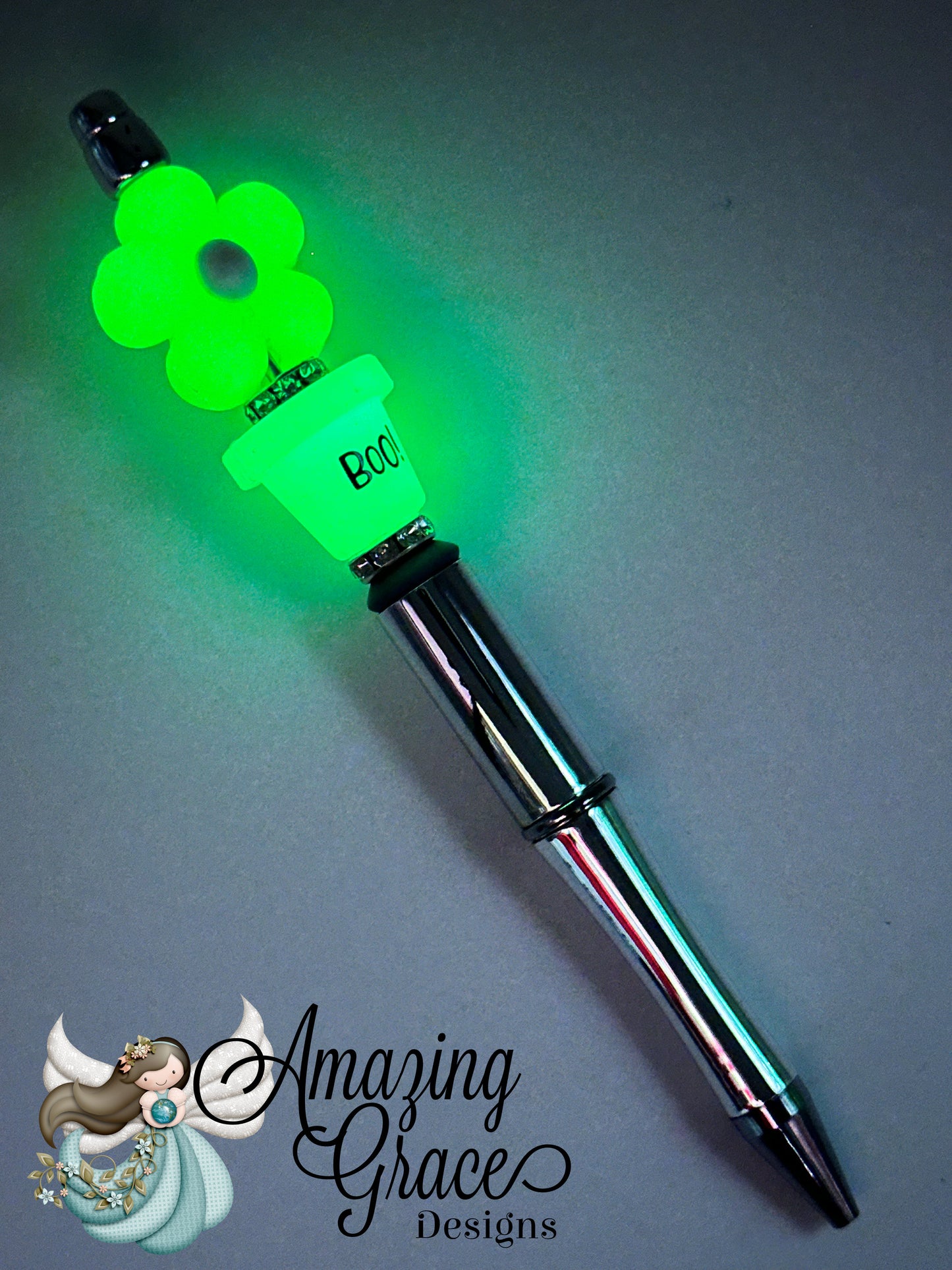 Glow-in-the-Dark Boo Flower Beaded Pen