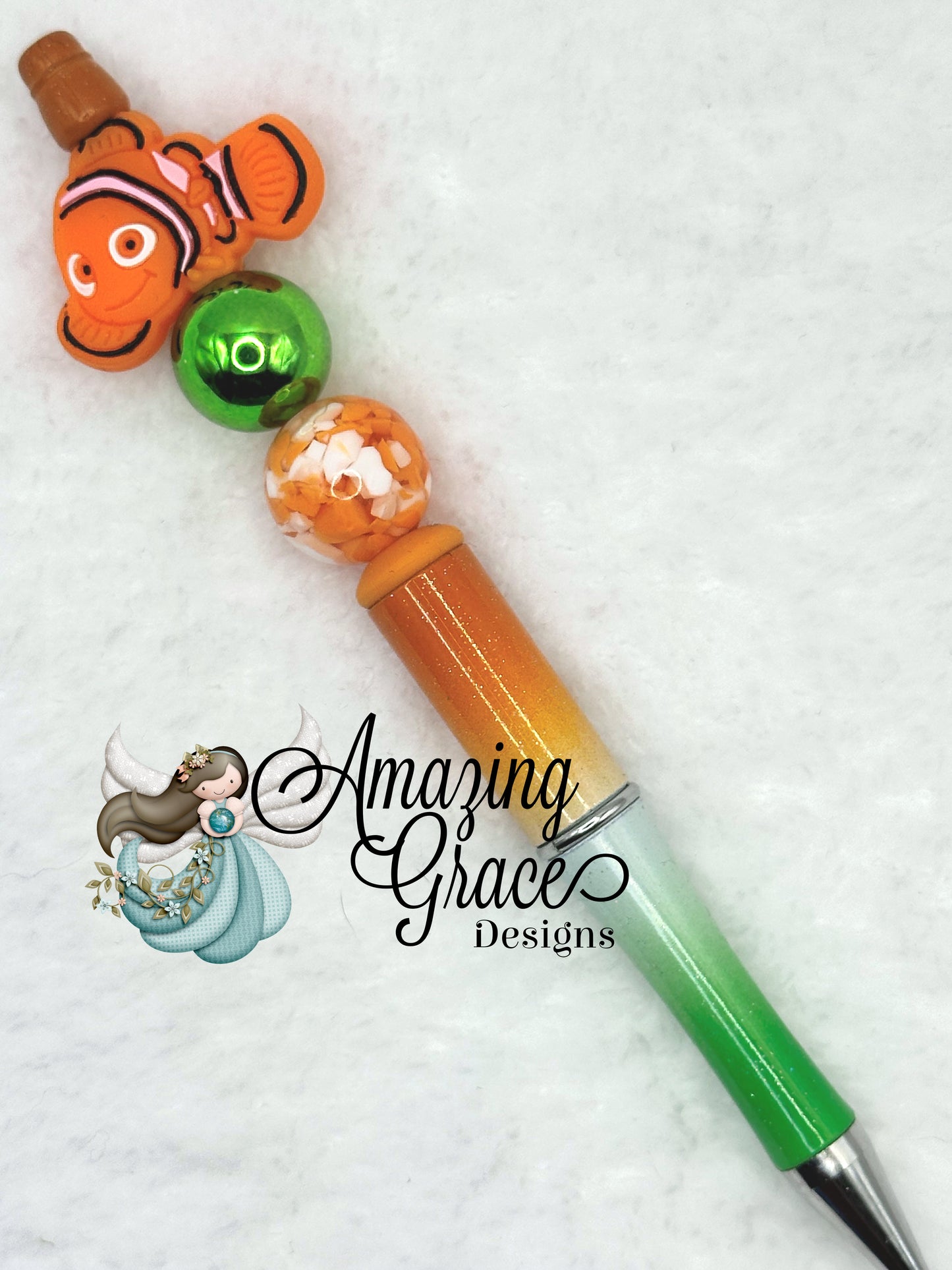 Playful Clownfish Ombre Pen
