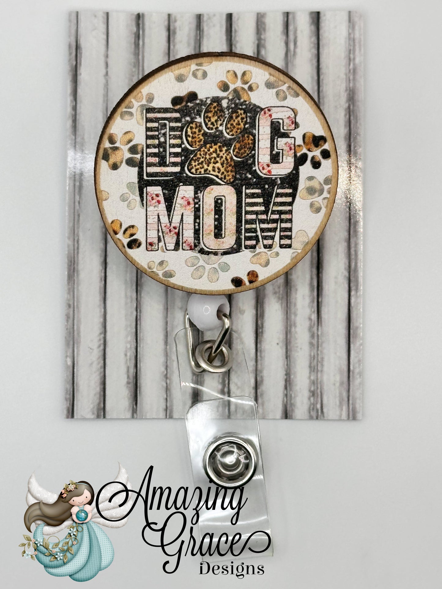 "DOG MOM" Wooden Disc Retractable Badge Reel - Paw Print & Leopard Print Design