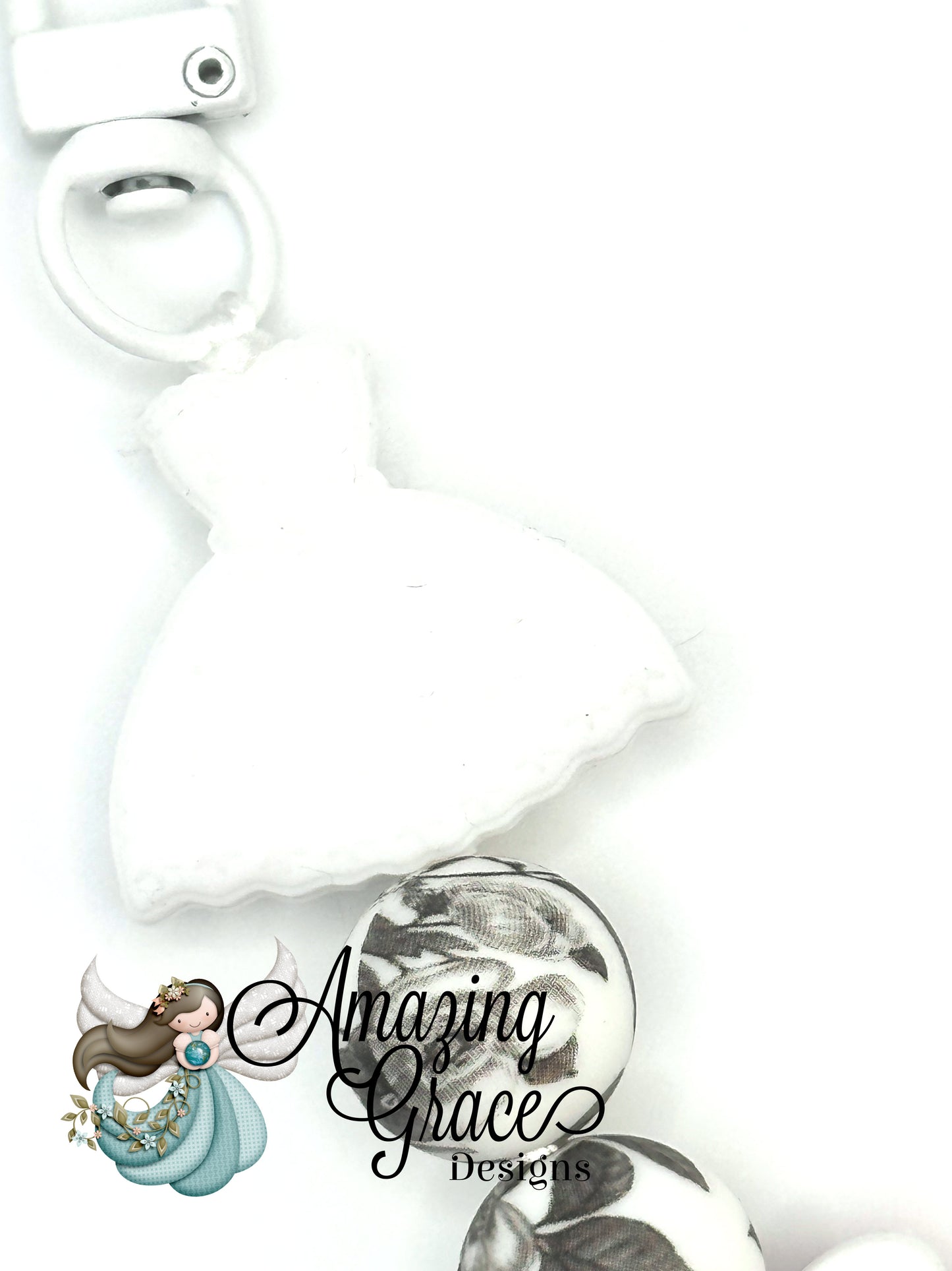 En Pointe & On Point: Dance Mom Spirit Charm!